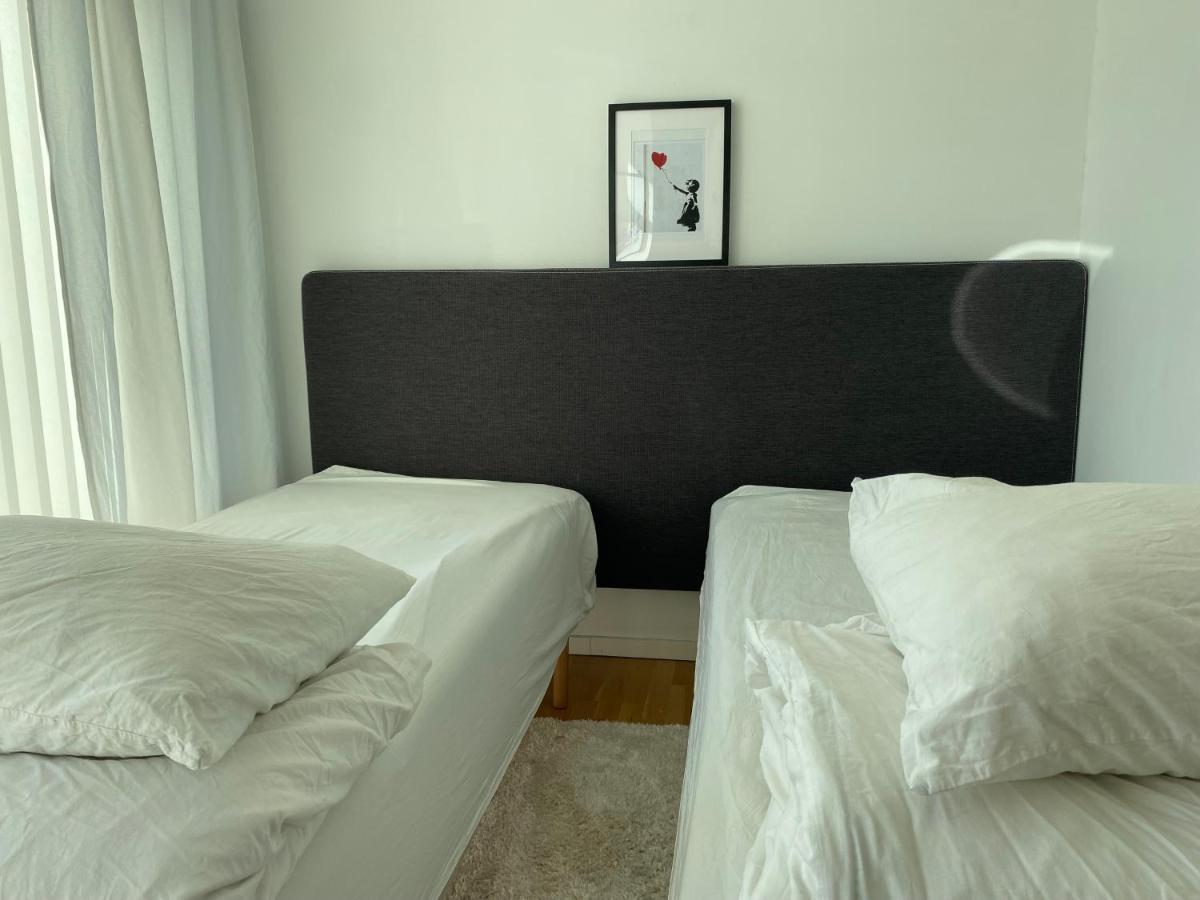 Exclusive 2 Level Etage Next To Arlanda-City Metro 斯德哥尔摩 外观 照片