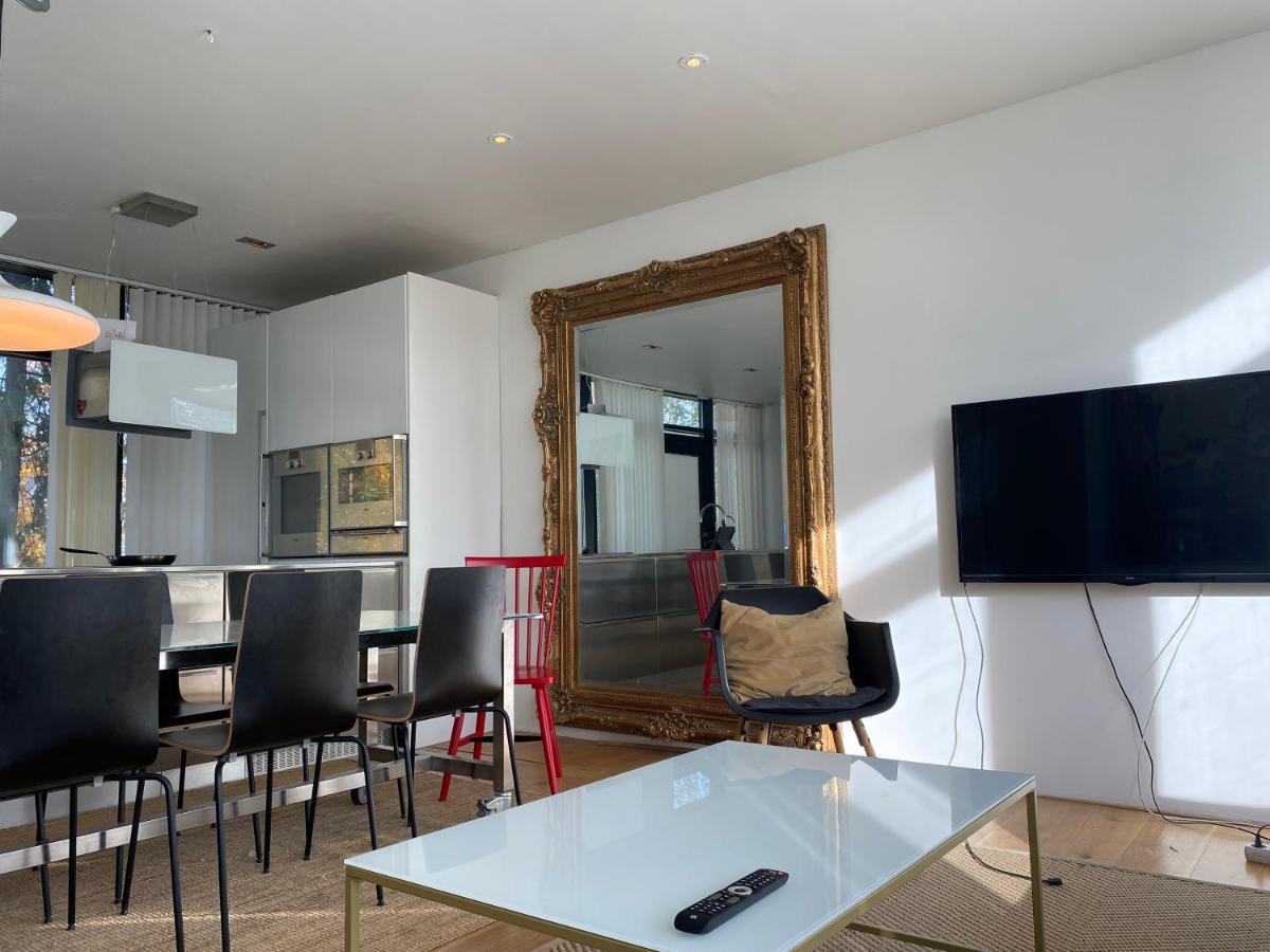 Exclusive 2 Level Etage Next To Arlanda-City Metro 斯德哥尔摩 外观 照片