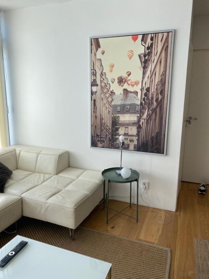 Exclusive 2 Level Etage Next To Arlanda-City Metro 斯德哥尔摩 外观 照片