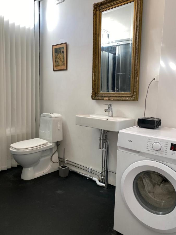 Exclusive 2 Level Etage Next To Arlanda-City Metro 斯德哥尔摩 外观 照片