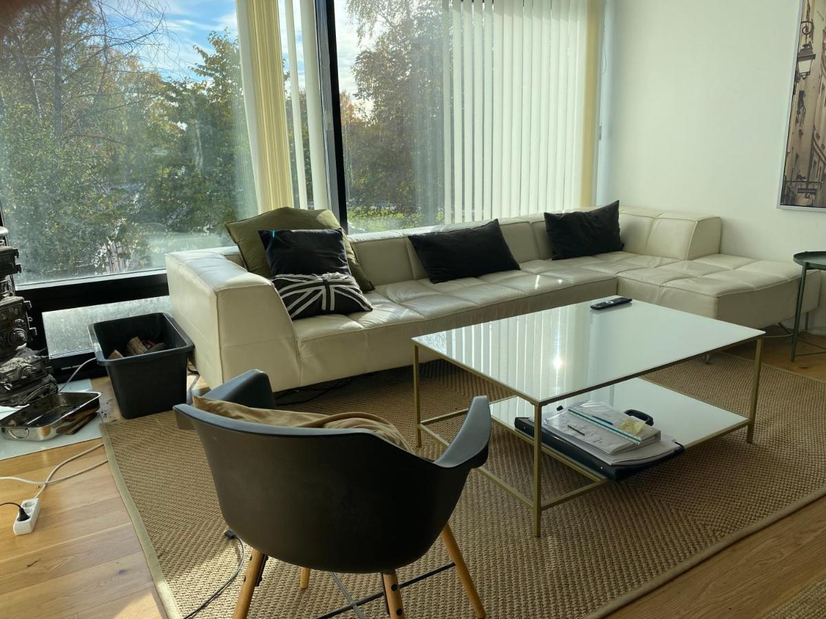 Exclusive 2 Level Etage Next To Arlanda-City Metro 斯德哥尔摩 外观 照片